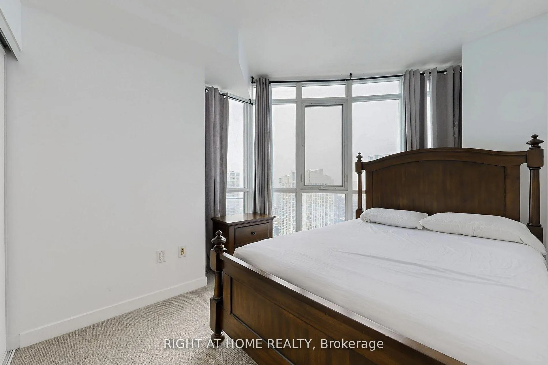Photo 22 of Unit 4309, 21 Iceboat Terrace, Toronto, Waterfront Communities — HOMEH