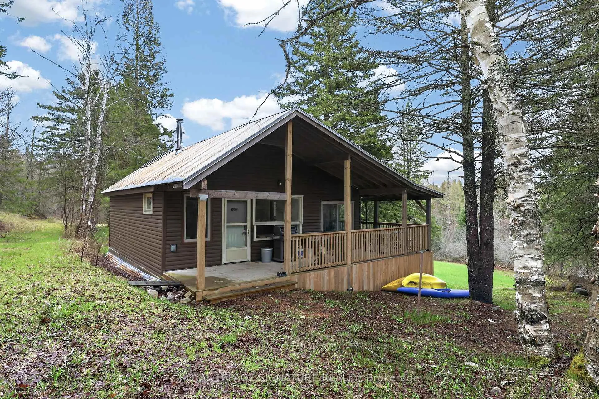 Photo 2 of 1223 Long Lake Road, Perry, Novar — HOMEH