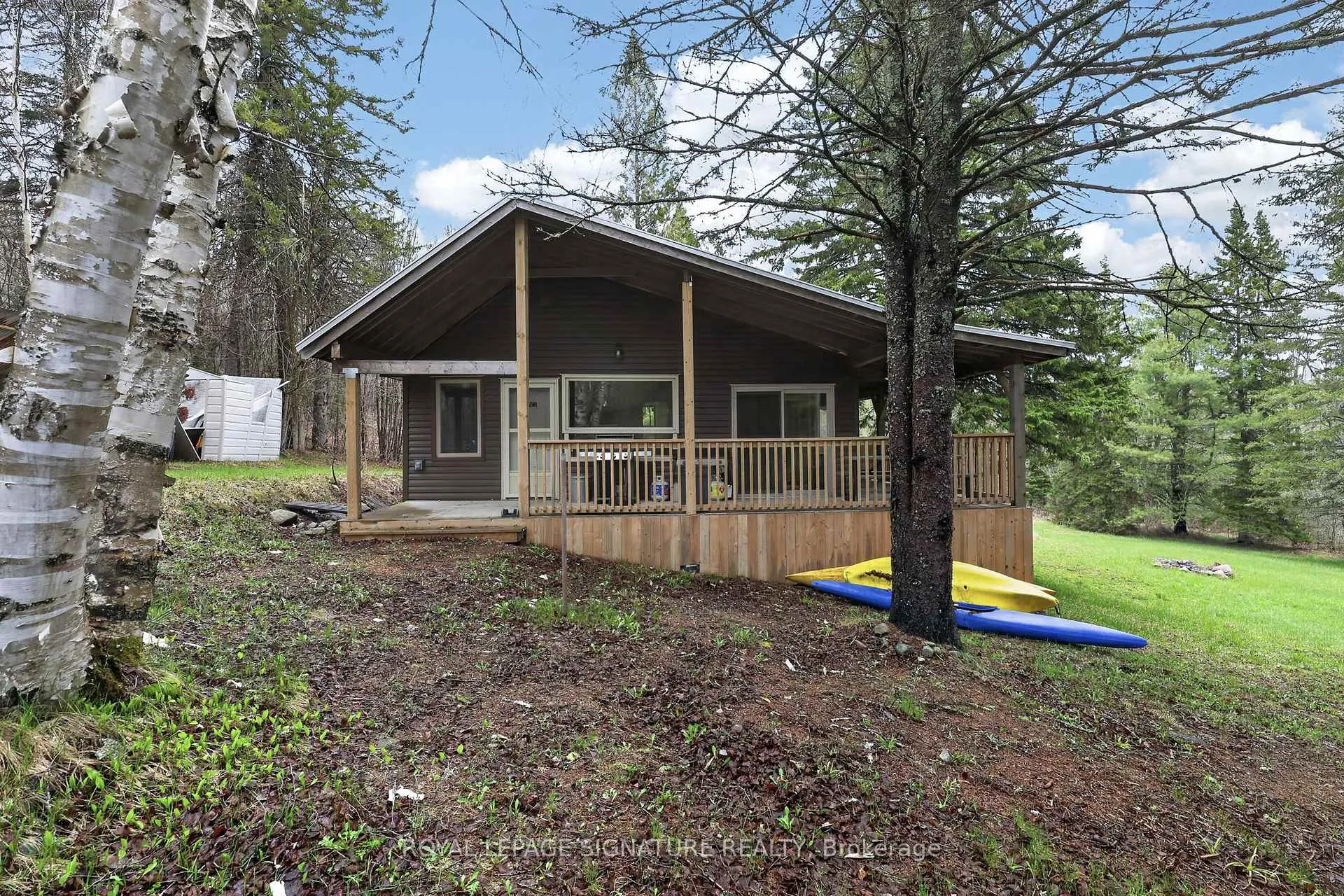 Photo 3 of 1223 Long Lake Road, Perry, Novar — HOMEH