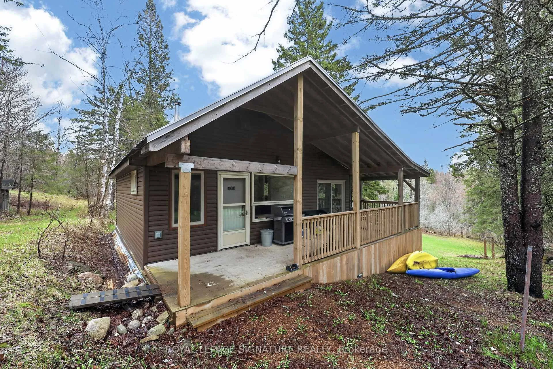Photo 4 of 1223 Long Lake Road, Perry, Novar — HOMEH