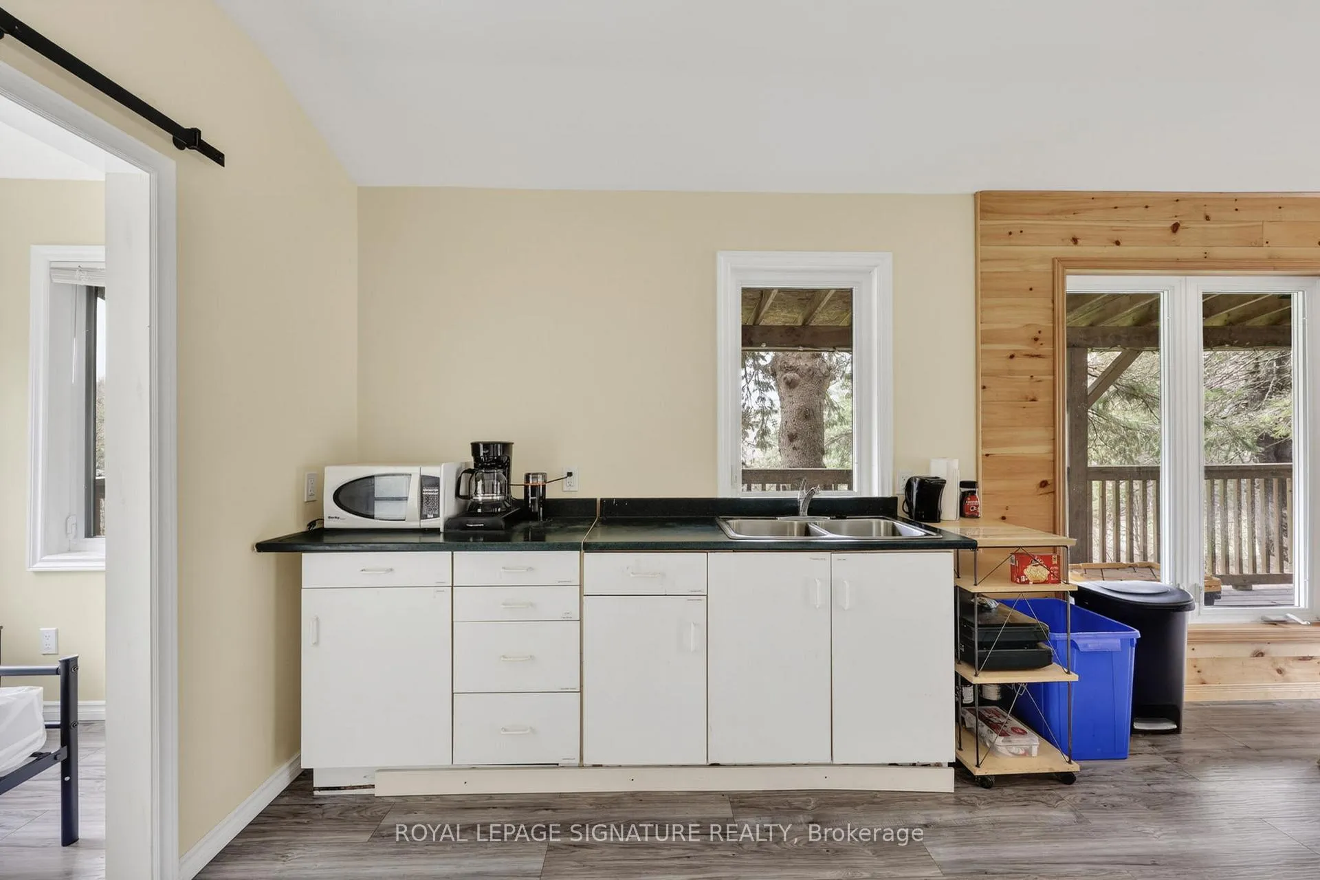 Photo 10 of 1223 Long Lake Road, Perry, Novar — HOMEH