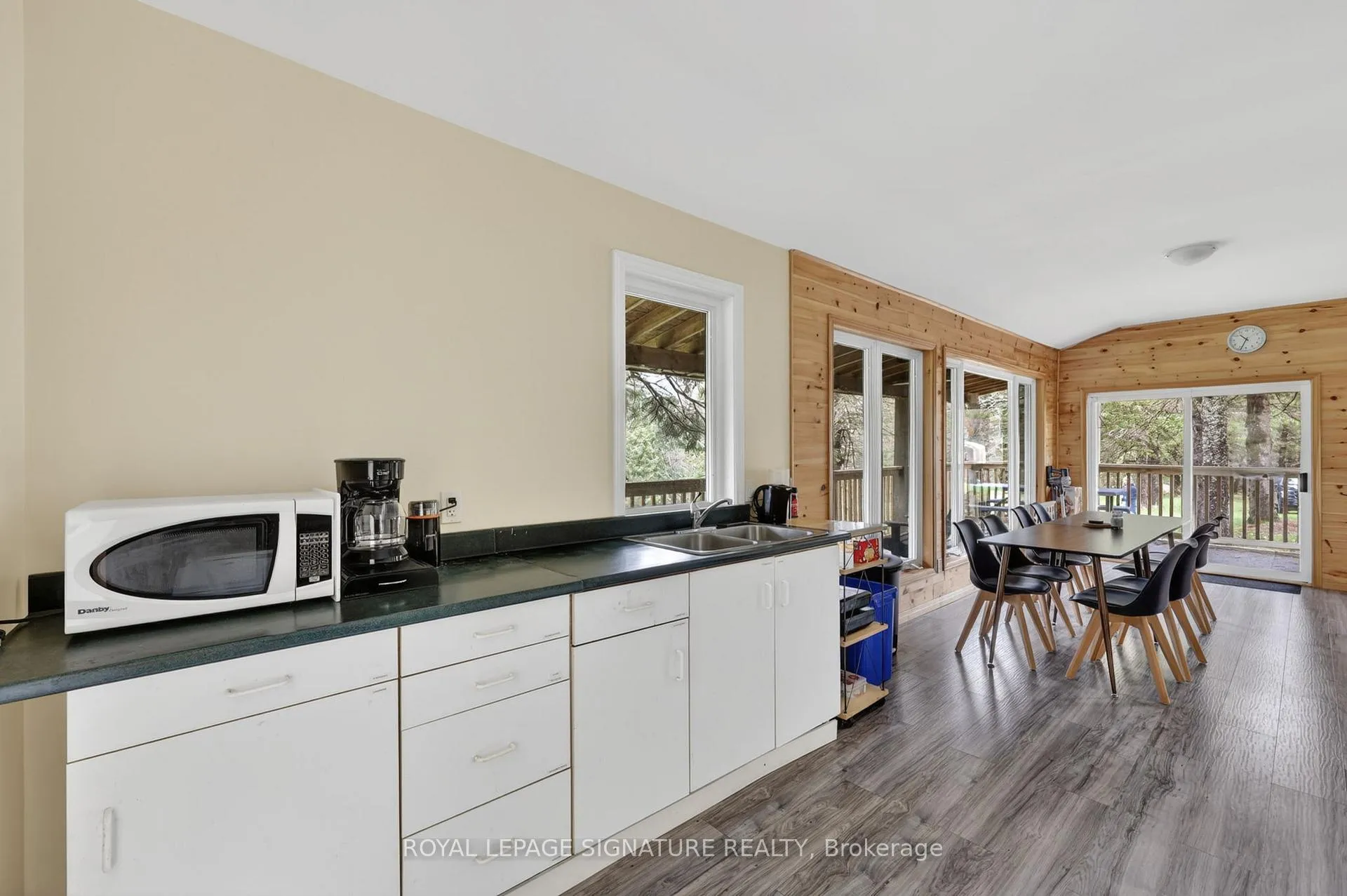 Photo 11 of 1223 Long Lake Road, Perry, Novar — HOMEH