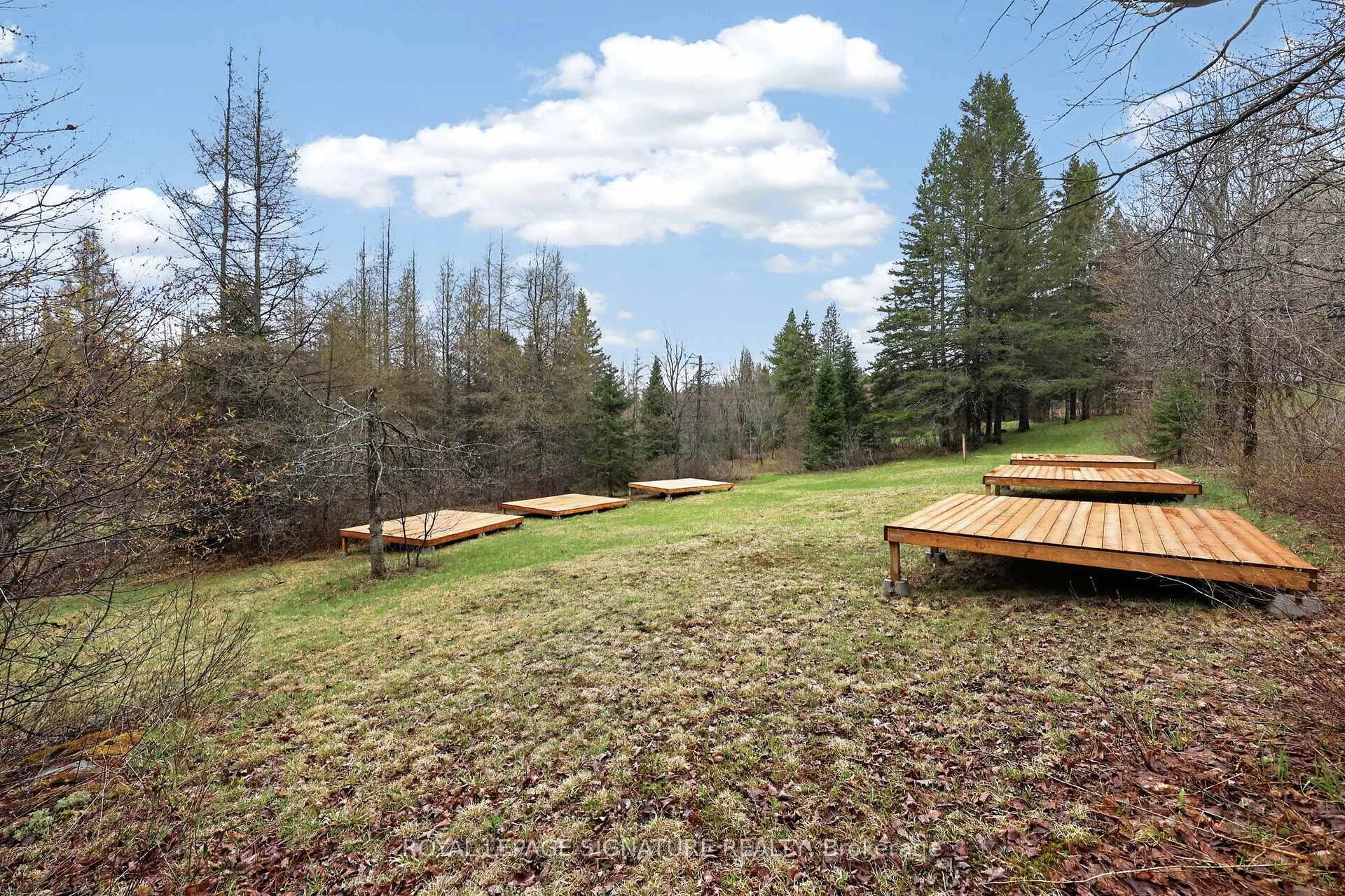 Photo 22 of 1223 Long Lake Road, Perry, Novar — HOMEH