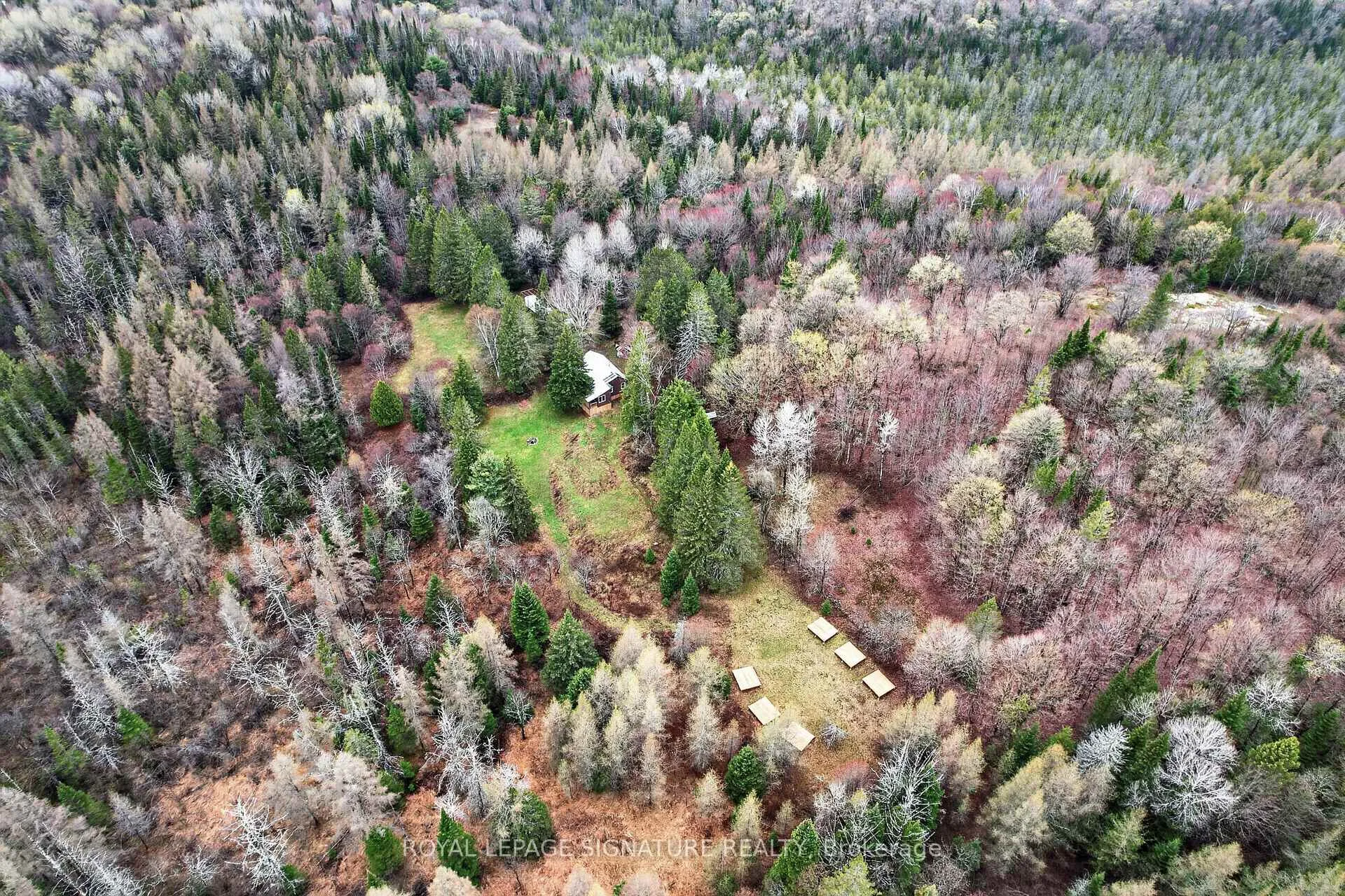 Photo 41 of 1223 Long Lake Road, Perry, Novar — HOMEH