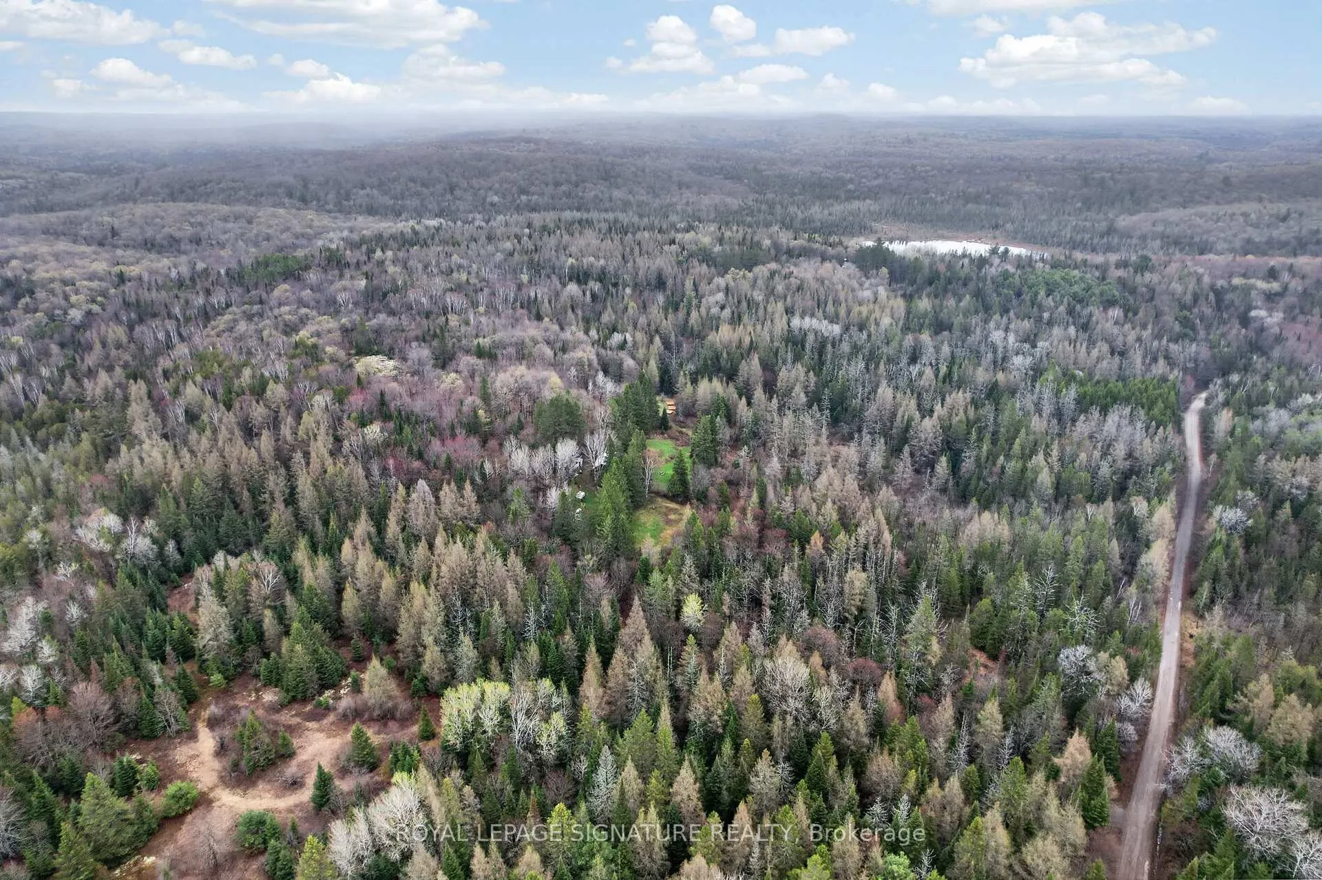 Photo 47 of 1223 Long Lake Road, Perry, Novar — HOMEH