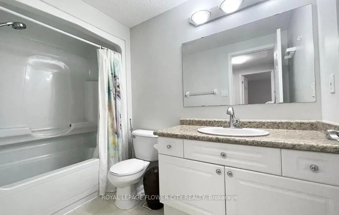 Photo 5 of 120 Rush Meadow Street, Kitchener — HOMEH