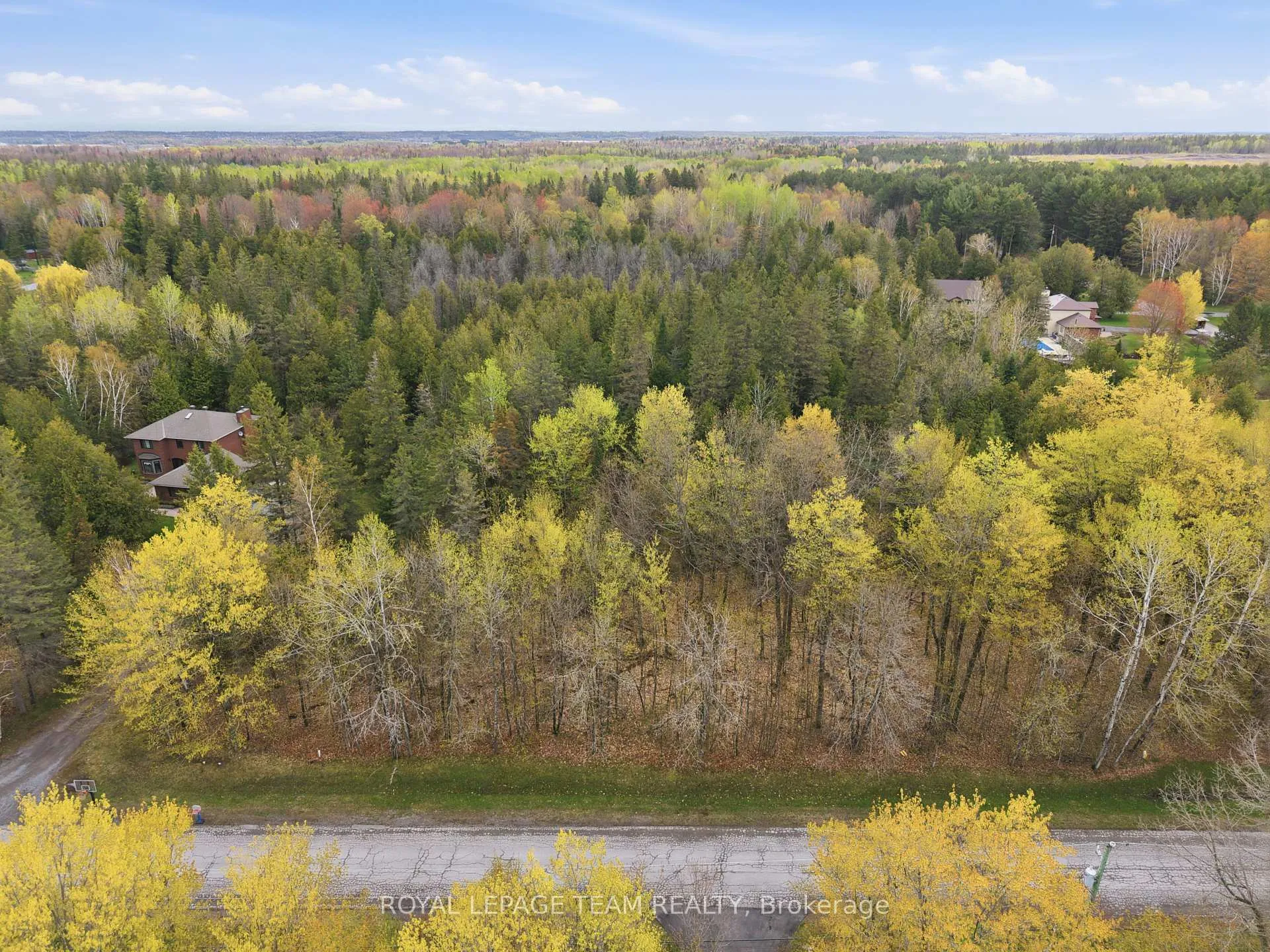 Photo 2 of 105 Pleasant Creek Drive, Ottawa, Huntley Ward (South West) — HOMEH