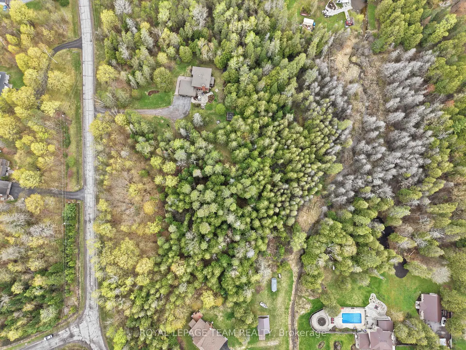 Photo 8 of 105 Pleasant Creek Drive, Ottawa, Huntley Ward (South West) — HOMEH