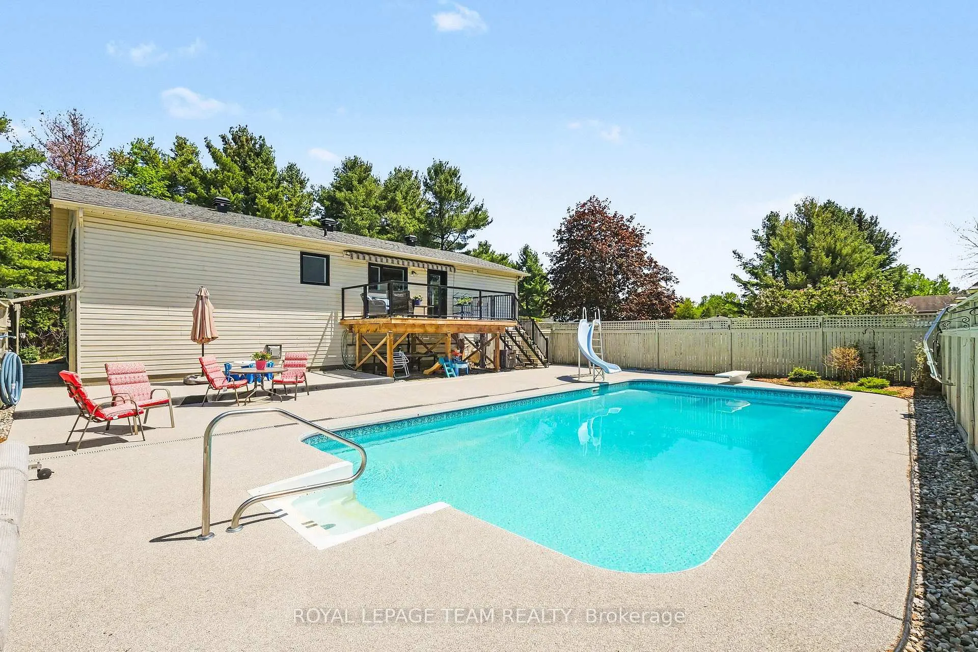 Photo 2 of 3229 Wild Cherry Drive, Ottawa, Osgoode — HOMEH