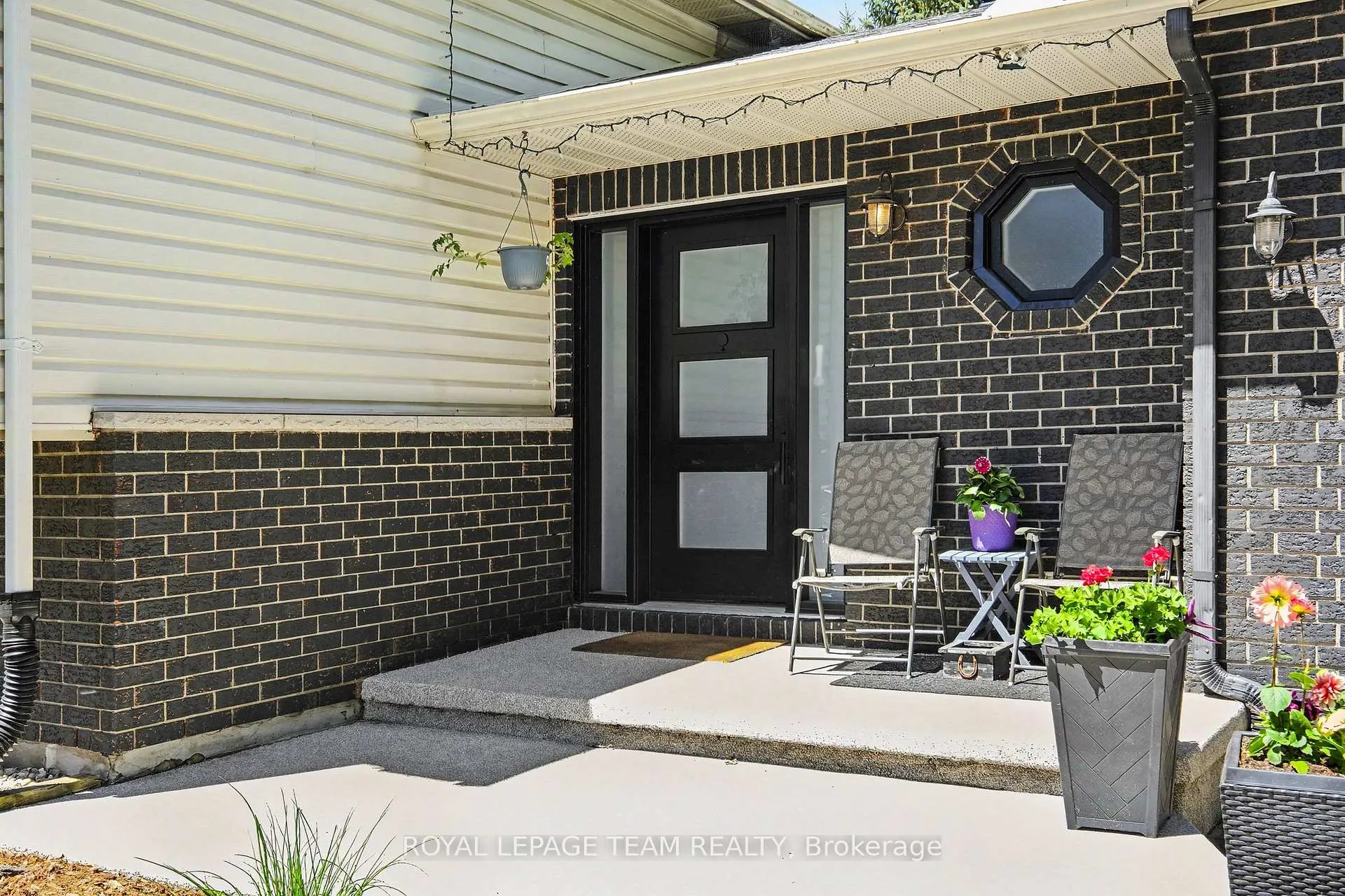Photo 3 of 3229 Wild Cherry Drive, Ottawa, Osgoode — HOMEH