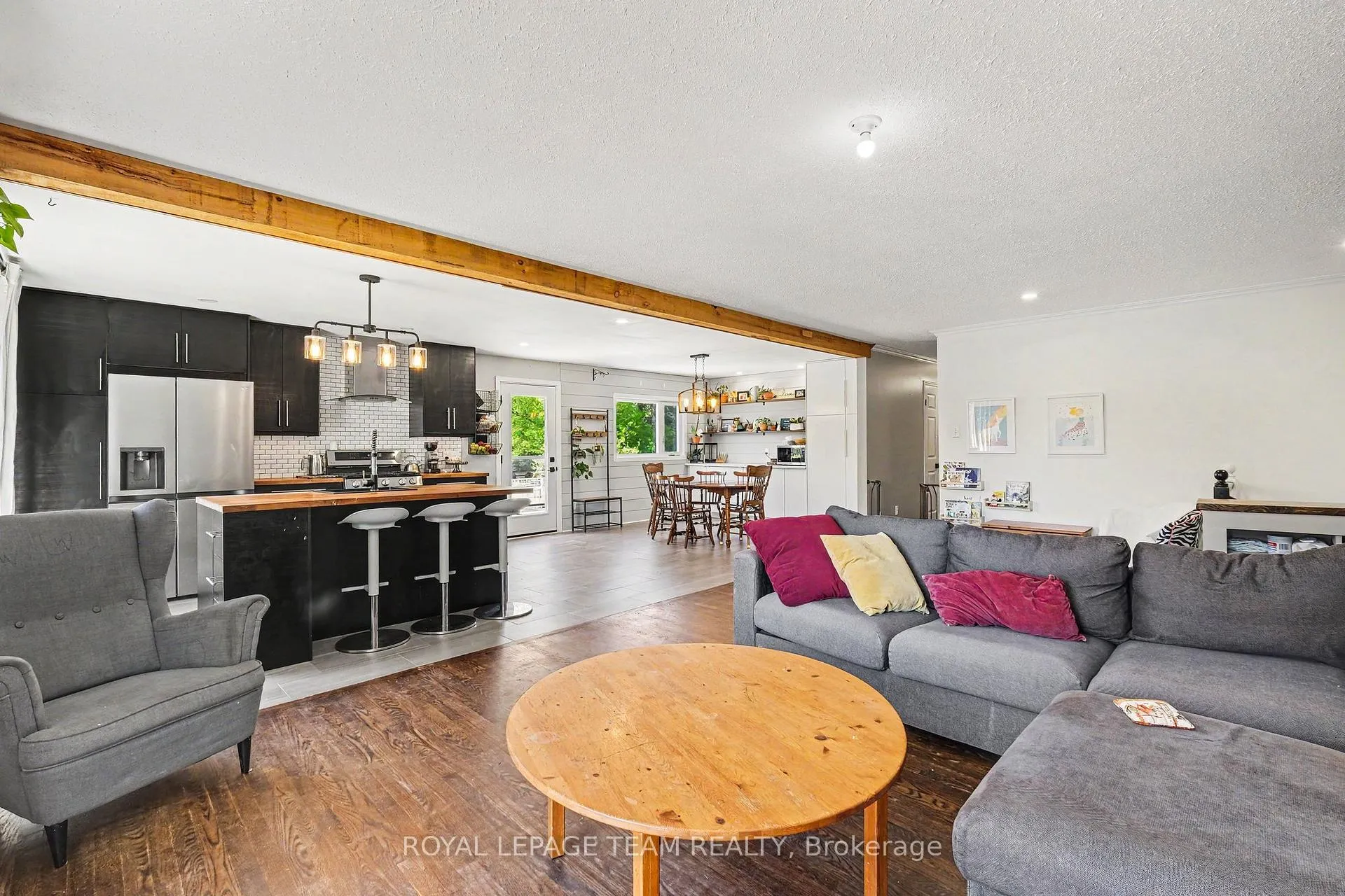 Photo 6 of 3229 Wild Cherry Drive, Ottawa, Osgoode — HOMEH