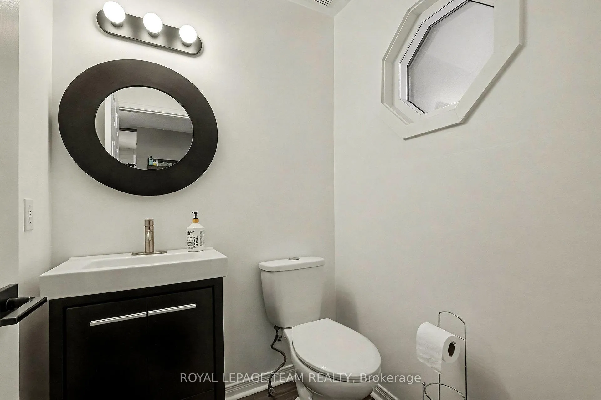 Photo 15 of 3229 Wild Cherry Drive, Ottawa, Osgoode — HOMEH