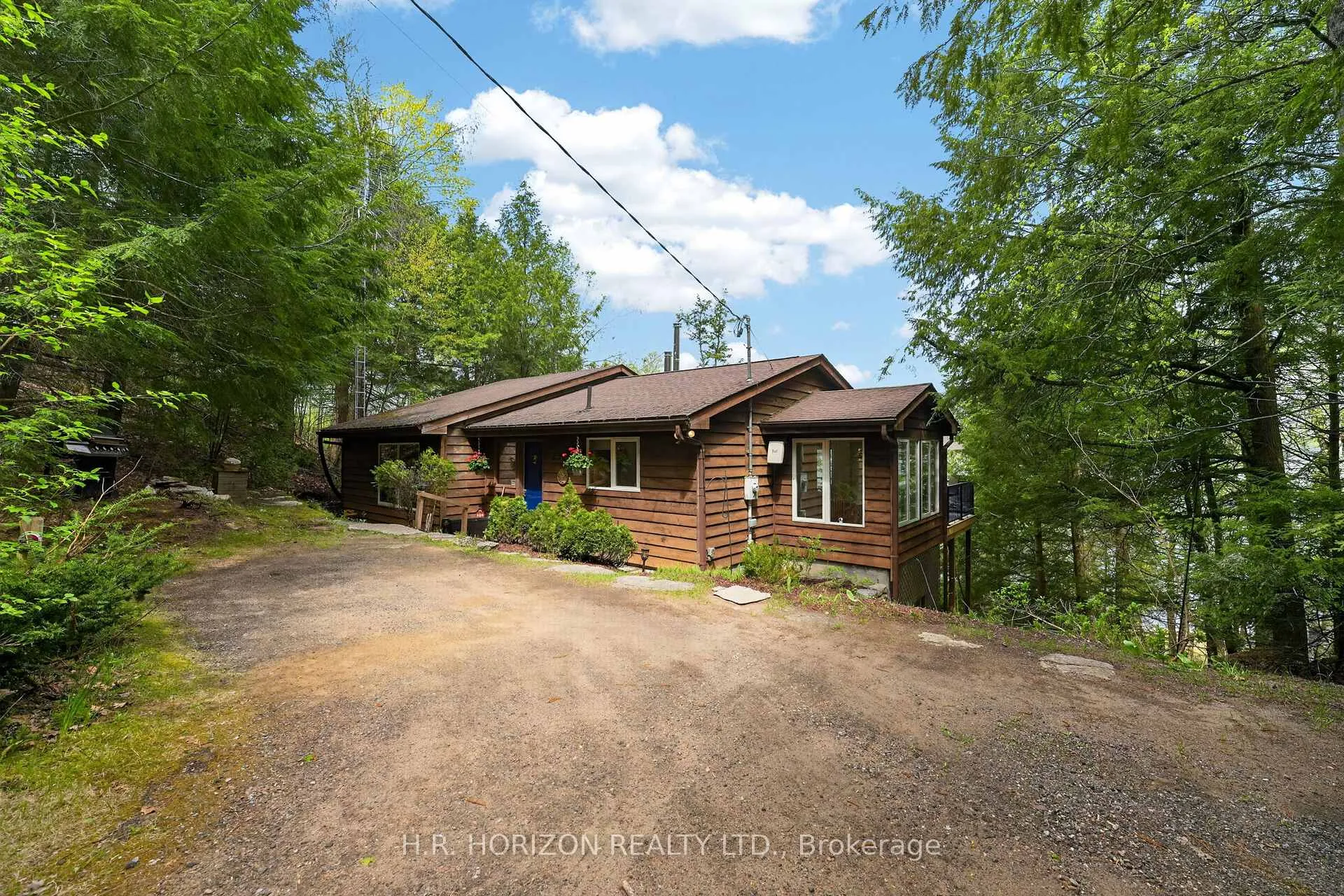Photo 1 of 1029 Starlight Road, Minden Hills, Lutterworth — HOMEH