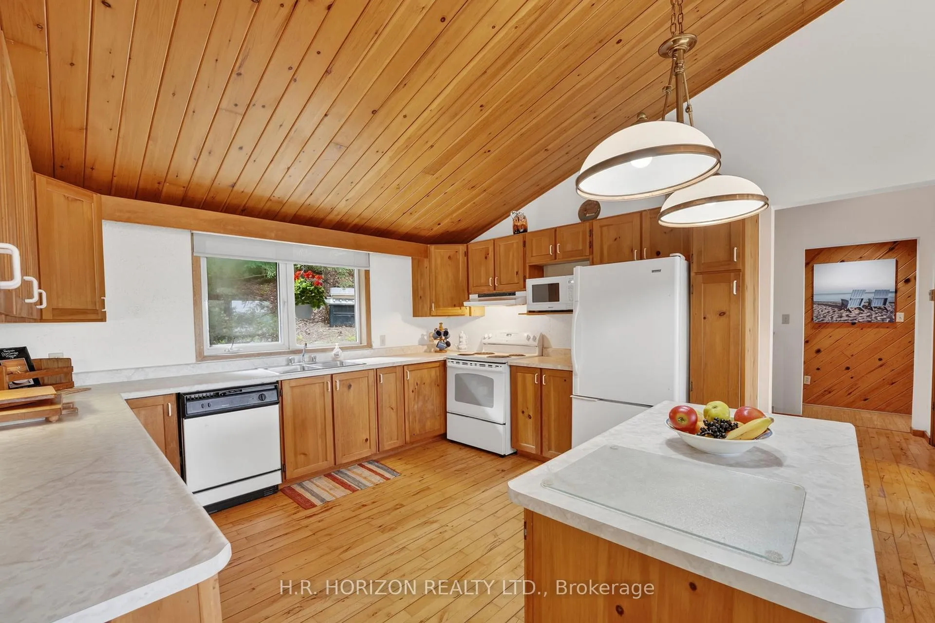 Photo 9 of 1029 Starlight Road, Minden Hills, Lutterworth — HOMEH