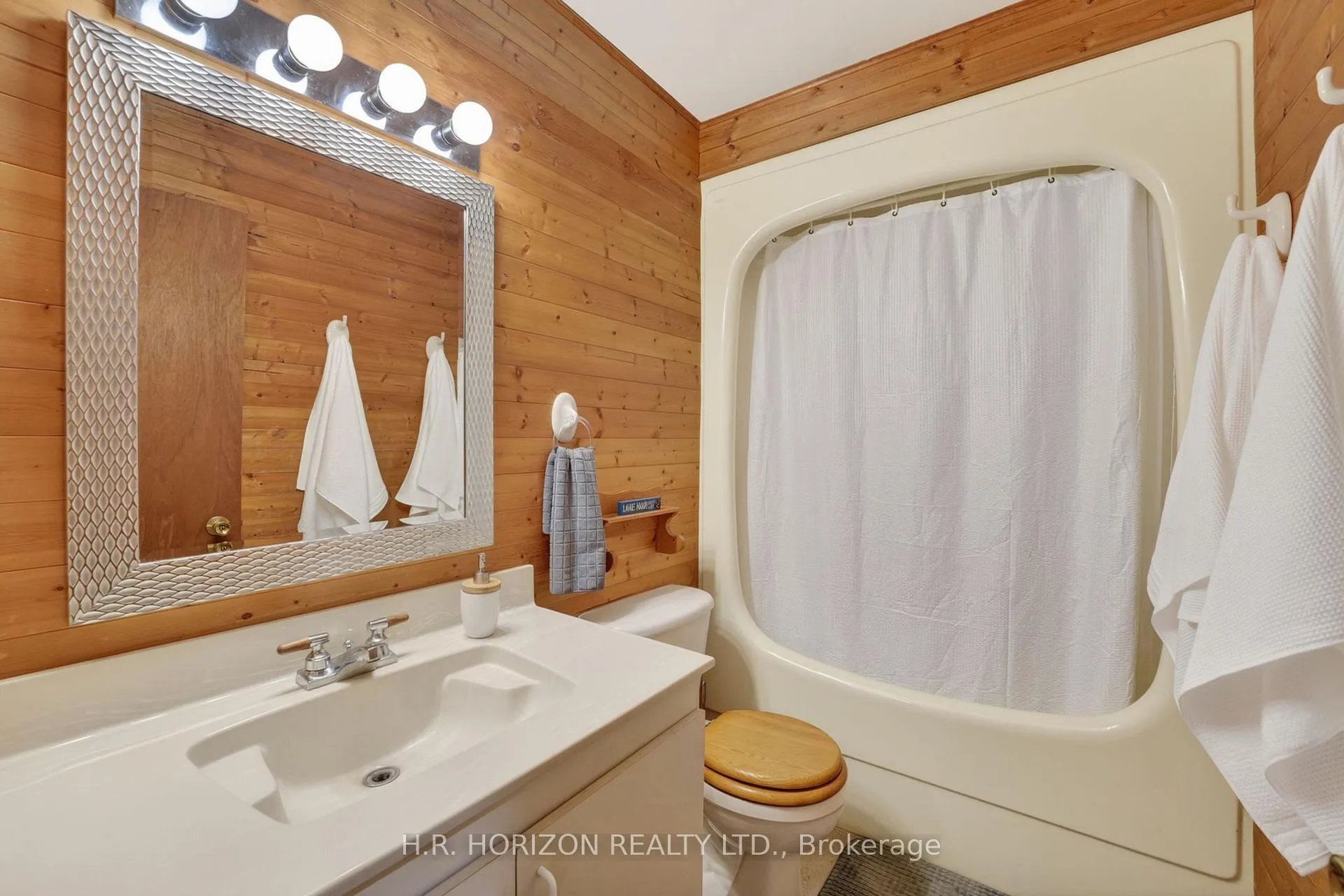 Photo 19 of 1029 Starlight Road, Minden Hills, Lutterworth — HOMEH