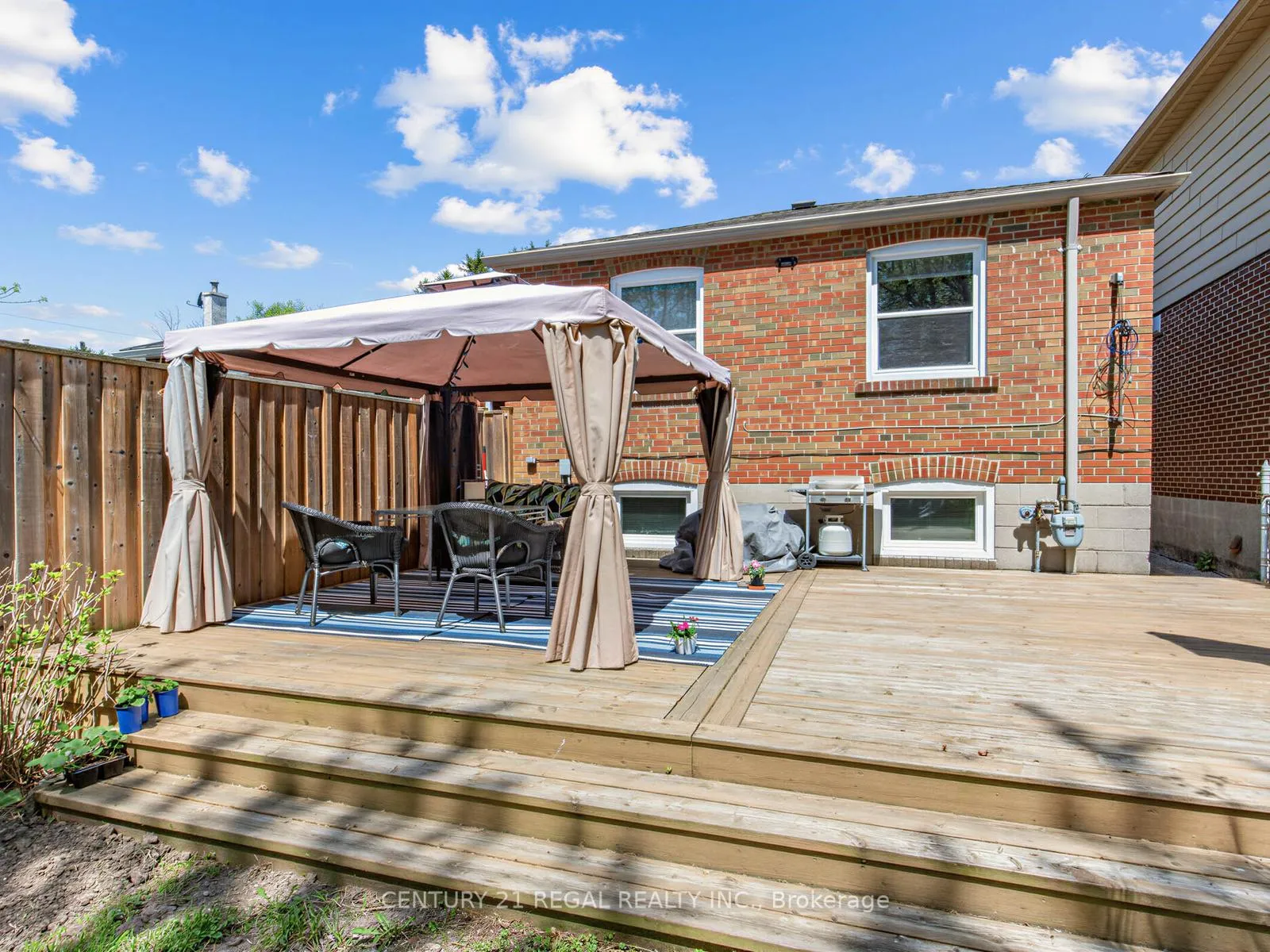 Photo 32 of 9 Craiglee Drive, Scarborough, Birchcliffe-Cliffside — HOMEH