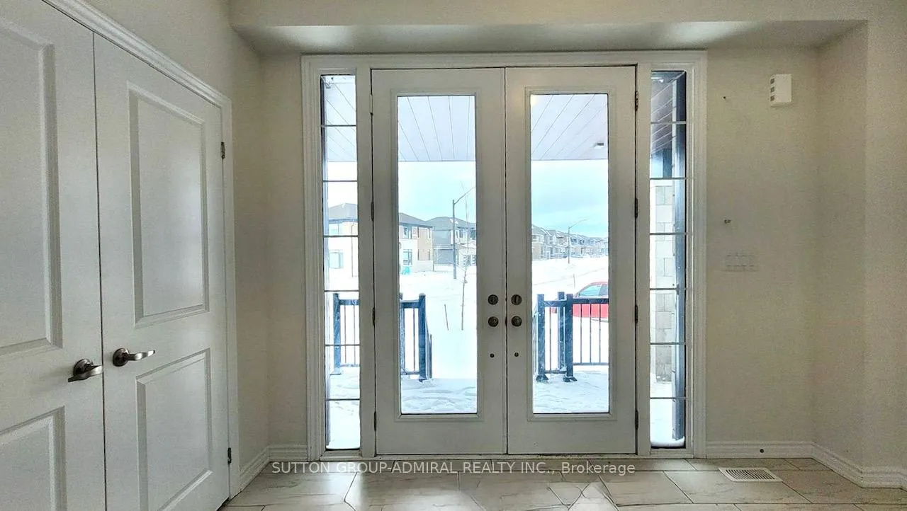 Photo 4 of 7 Del Ray Crescent, Wasaga Beach — HOMEH