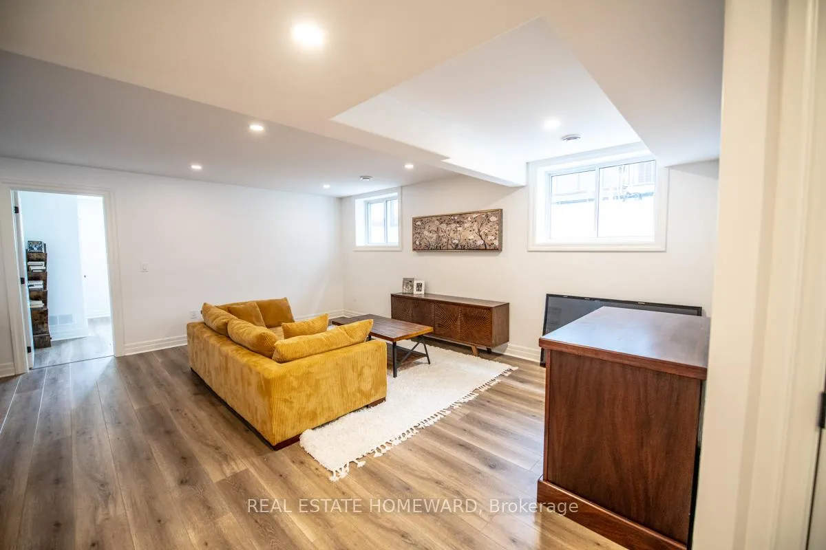 Photo 17 of 25 Vista Crescent, Quinte West, Murray Ward — HOMEH