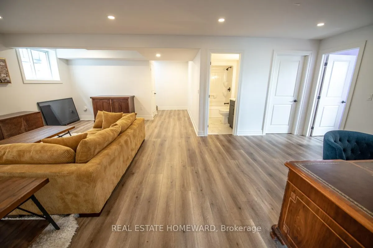 Photo 18 of 25 Vista Crescent, Quinte West, Murray Ward — HOMEH