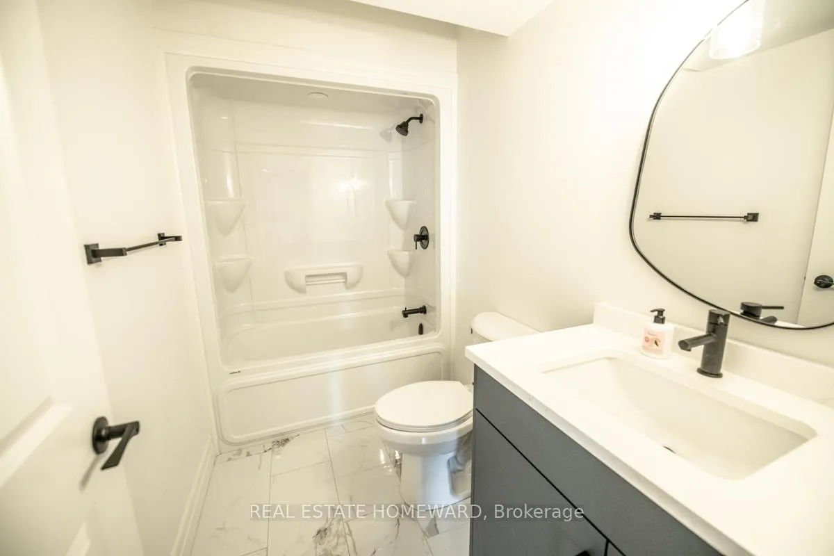 Photo 21 of 25 Vista Crescent, Quinte West, Murray Ward — HOMEH