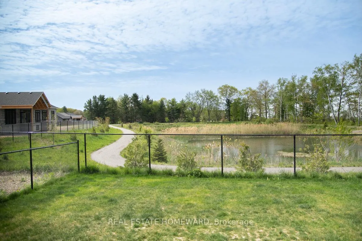 Photo 23 of 25 Vista Crescent, Quinte West, Murray Ward — HOMEH