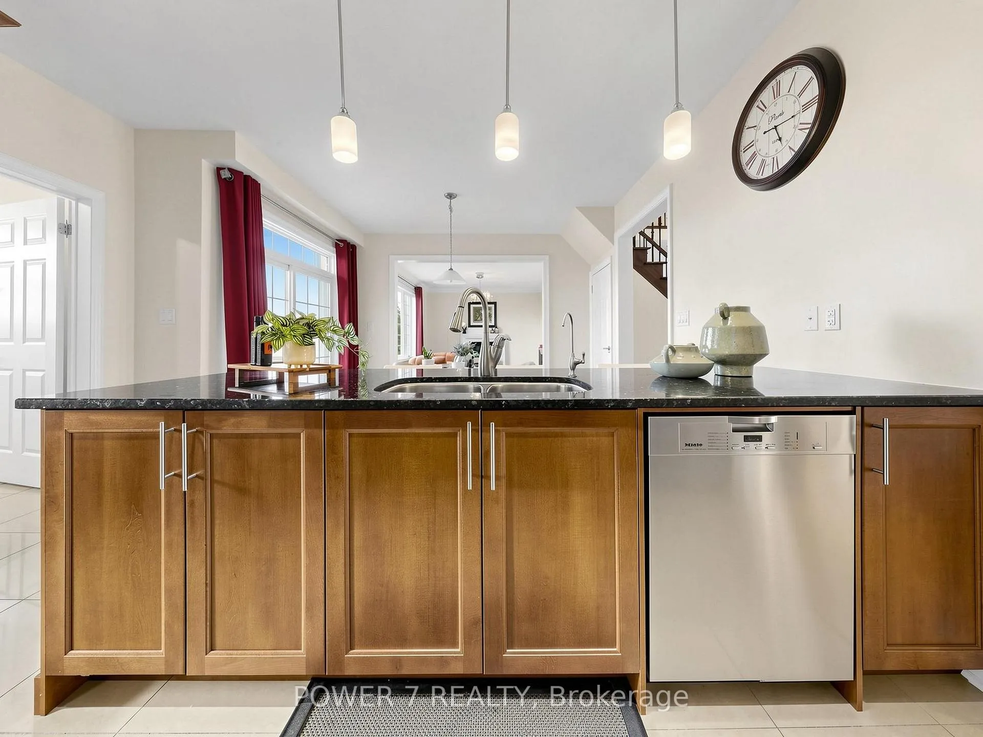 Photo 21 of 7 Bembridge Drive, Markham, Cathedraltown — HOMEH