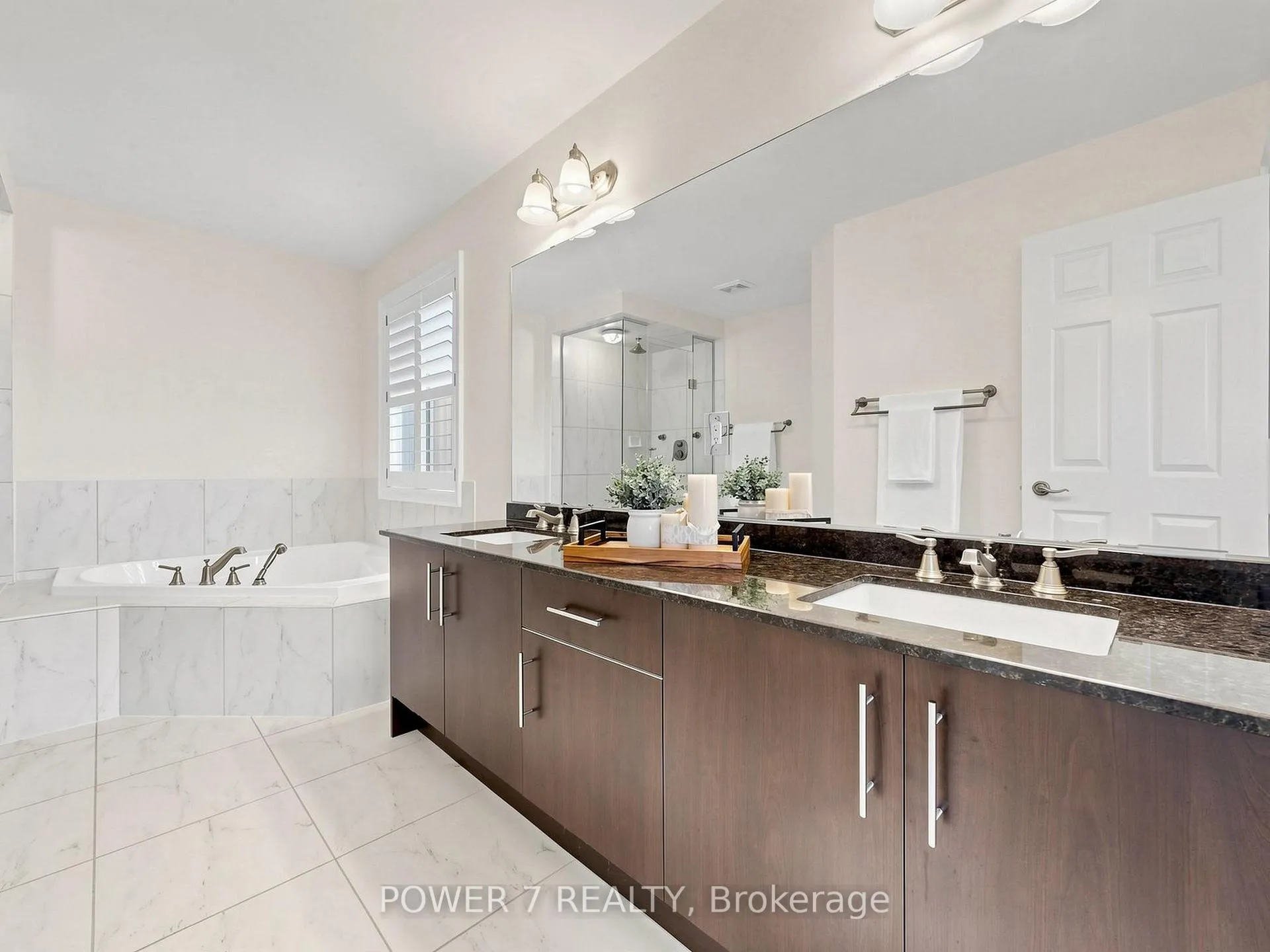 Photo 31 of 7 Bembridge Drive, Markham, Cathedraltown — HOMEH