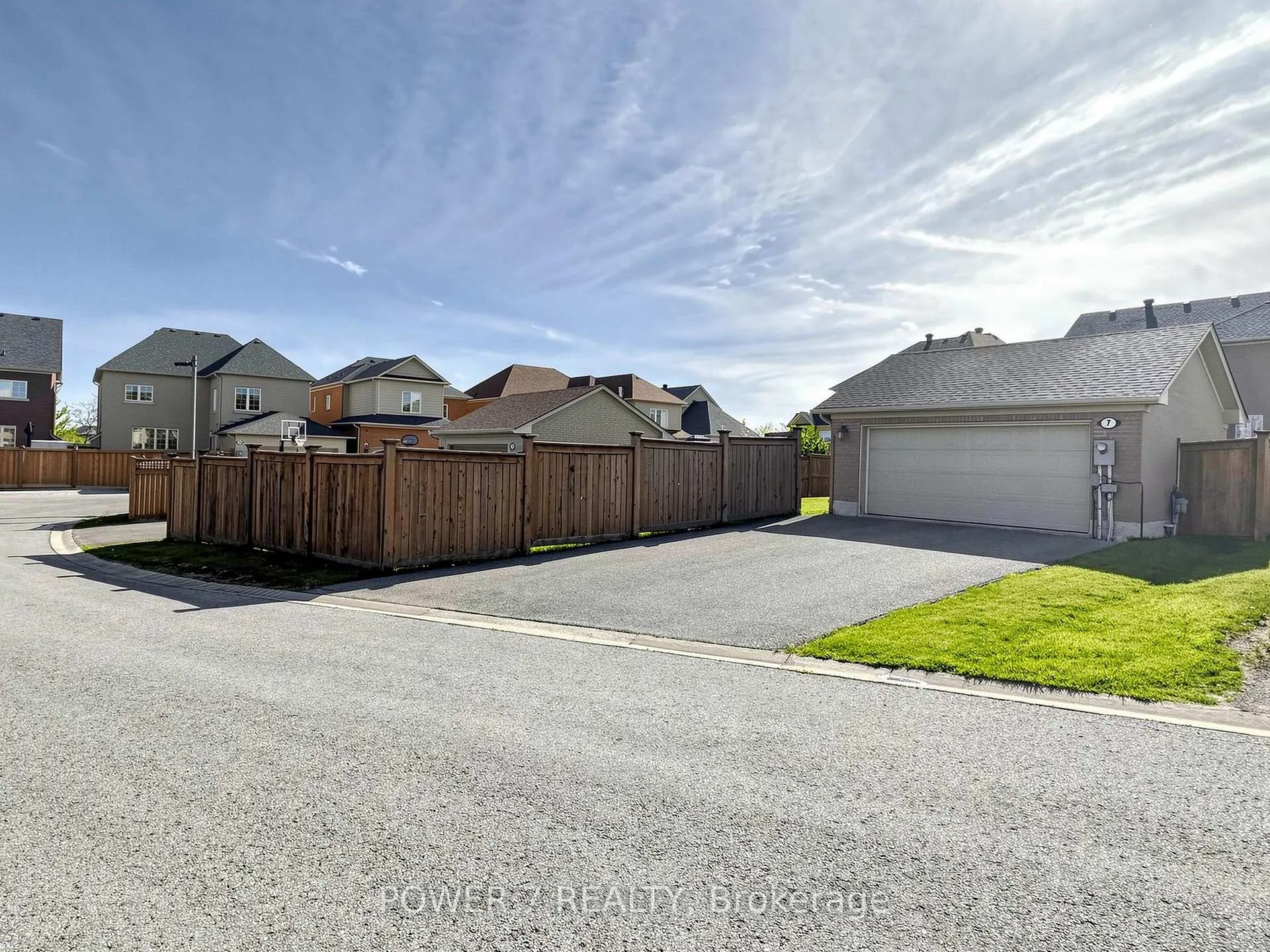 Photo 48 of 7 Bembridge Drive, Markham, Cathedraltown — HOMEH