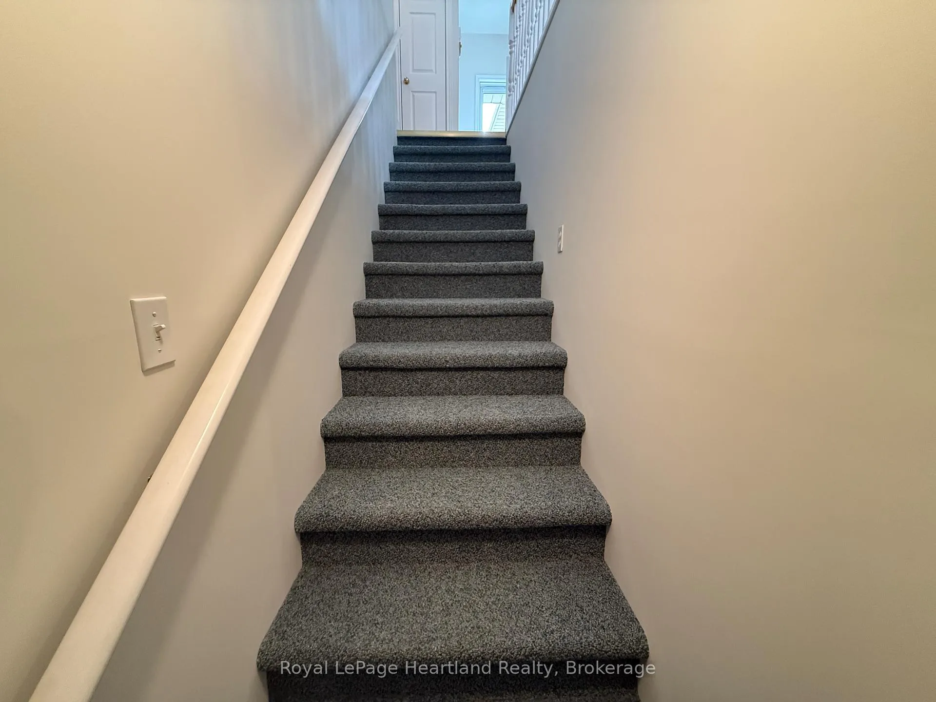 Photo 14 of 260 Martha Street, Goderich, Goderich (Town) — HOMEH