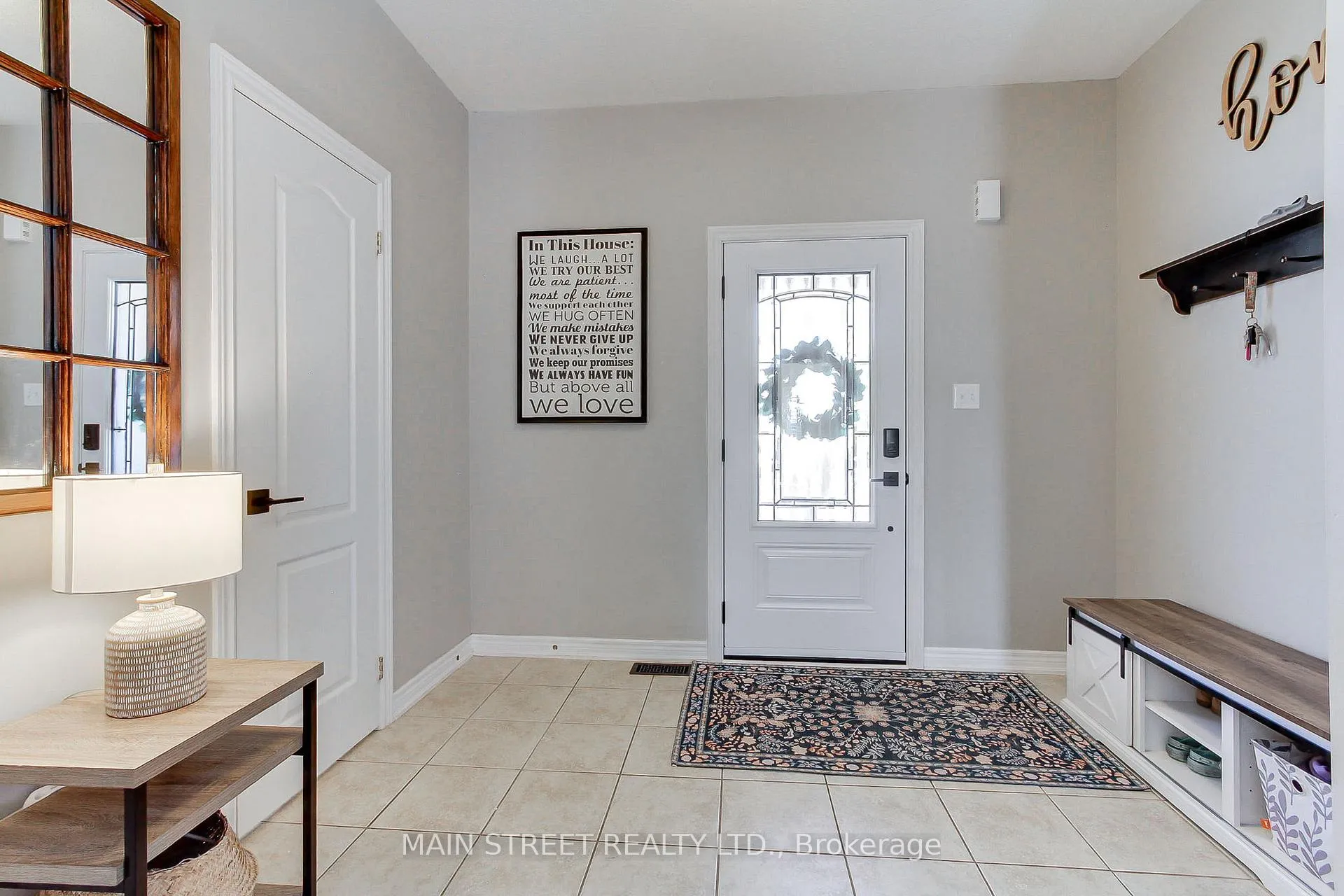 Photo 7 of 123 Laurendale Avenue, Georgina, Keswick South — HOMEH