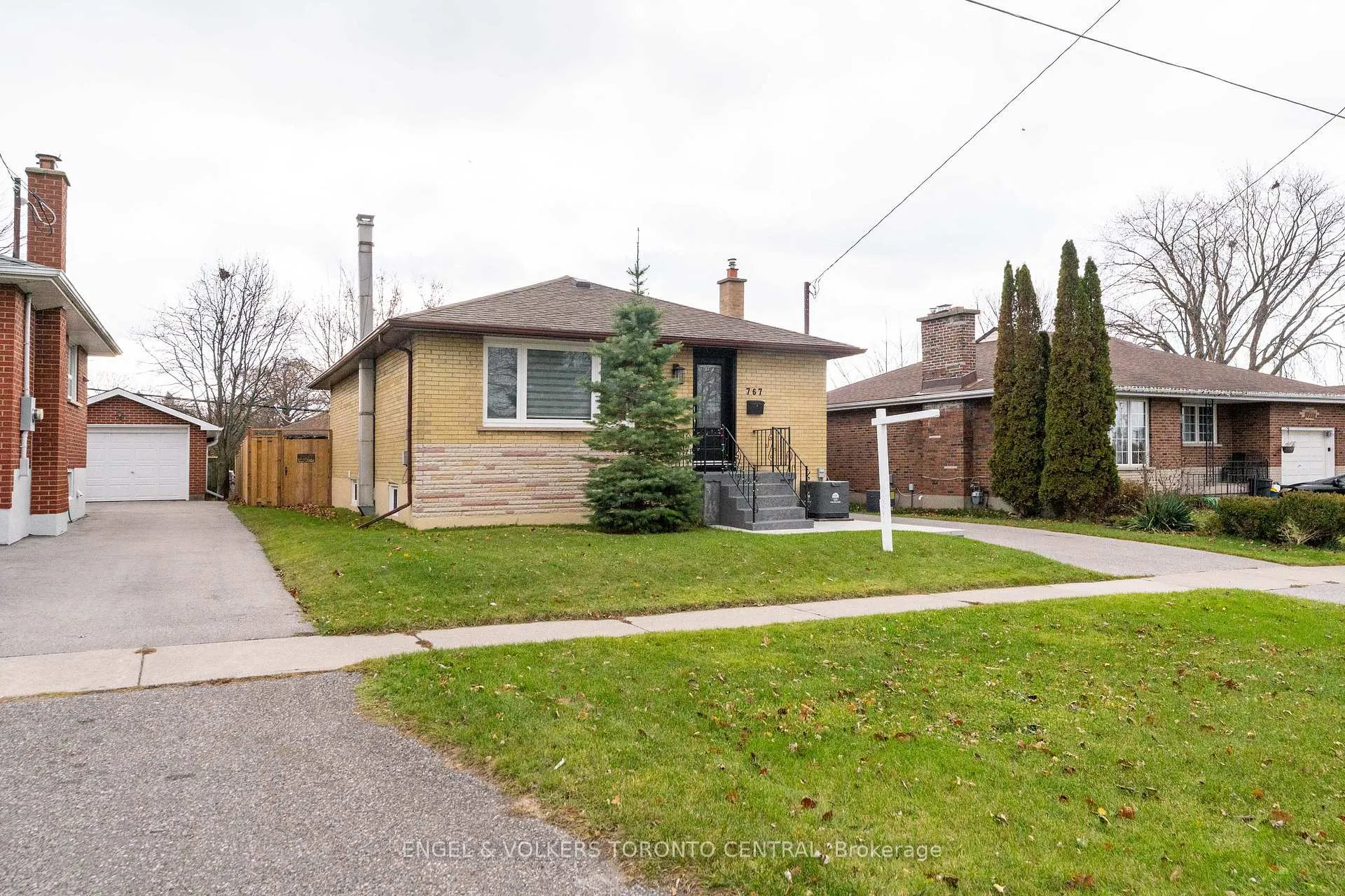 Front of 767 Phillip Murray Avenue