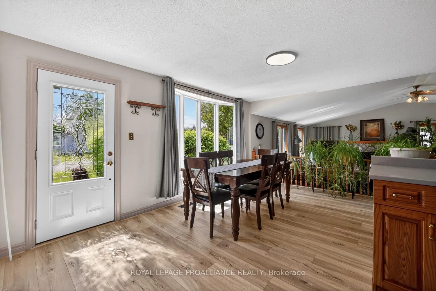 Photo 9 of 530 Gill Street N, Edwardsburgh/Cardinal, Town of Cardinal — HOMEH