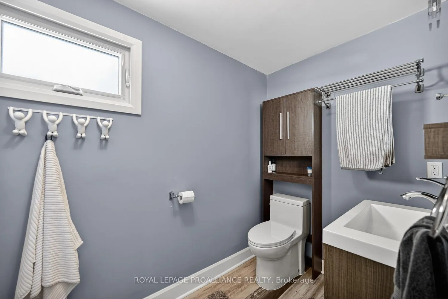 Photo 17 of 530 Gill Street N, Edwardsburgh/Cardinal, Town of Cardinal — HOMEH