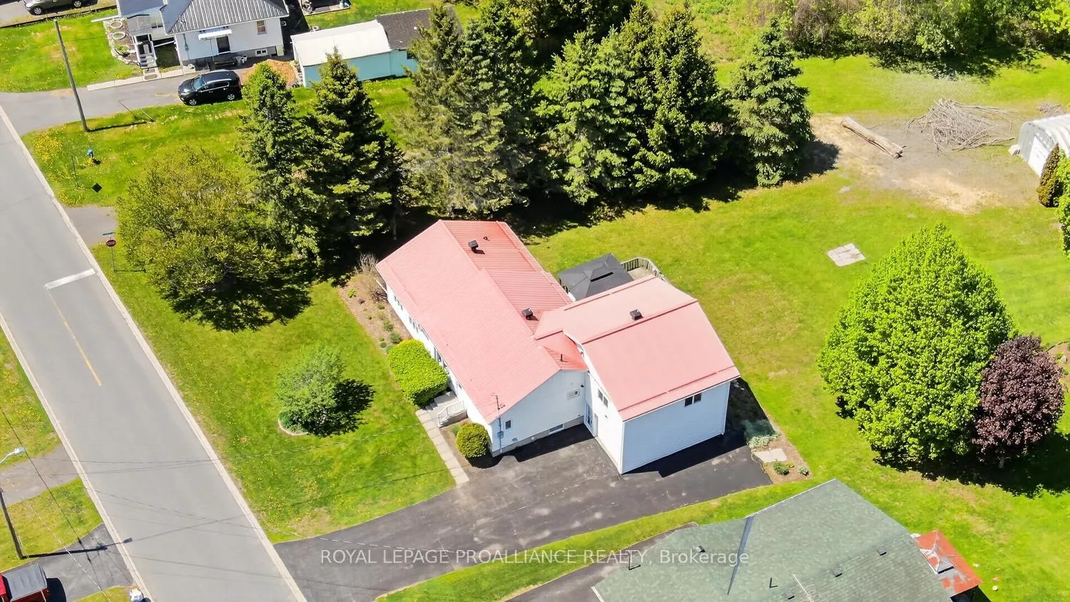 Photo 29 of 530 Gill Street N, Edwardsburgh/Cardinal, Town of Cardinal — HOMEH