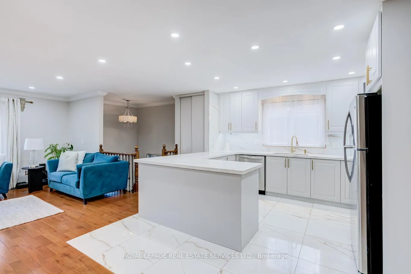 Photo 6 of 195 Cullum Court, Burlington, Bayview — HOMEH