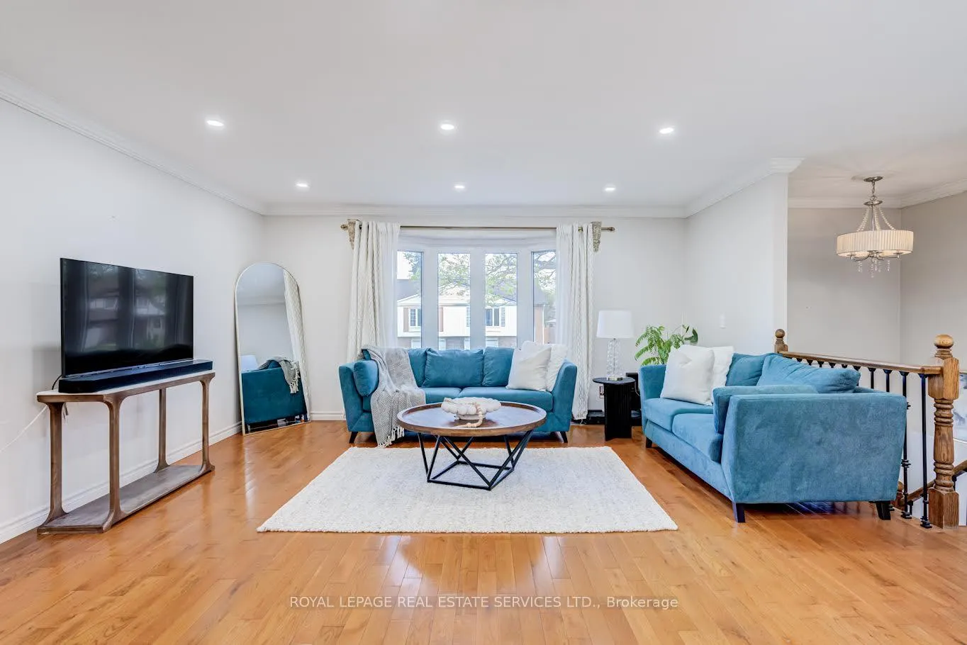 Photo 13 of 195 Cullum Court, Burlington, Bayview — HOMEH
