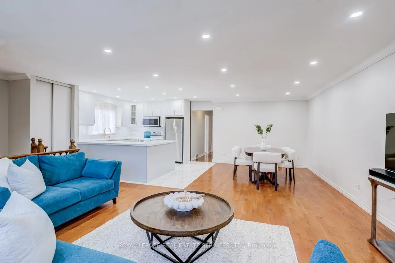 Photo 14 of 195 Cullum Court, Burlington, Bayview — HOMEH