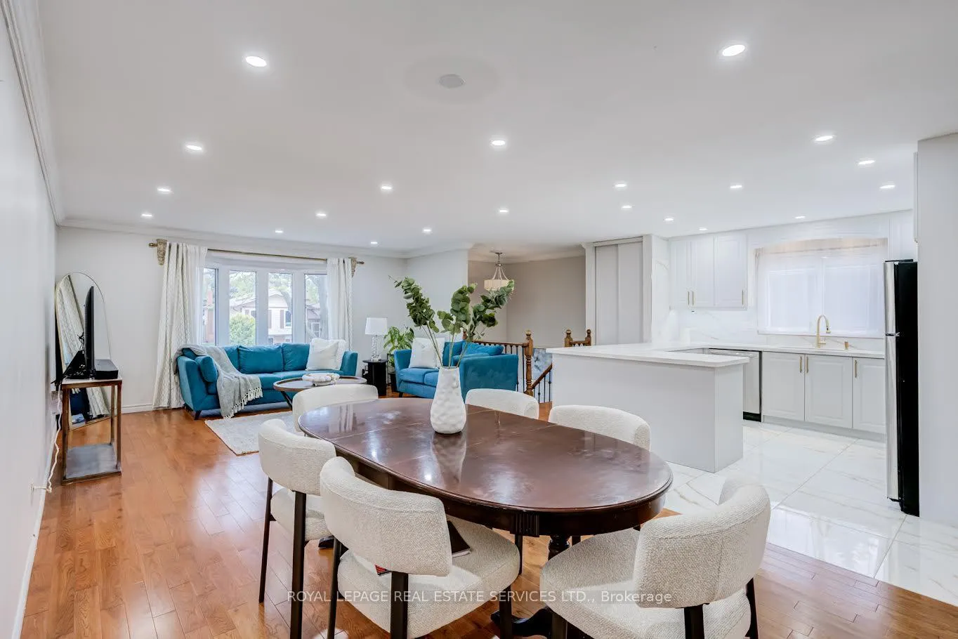 Photo 15 of 195 Cullum Court, Burlington, Bayview — HOMEH