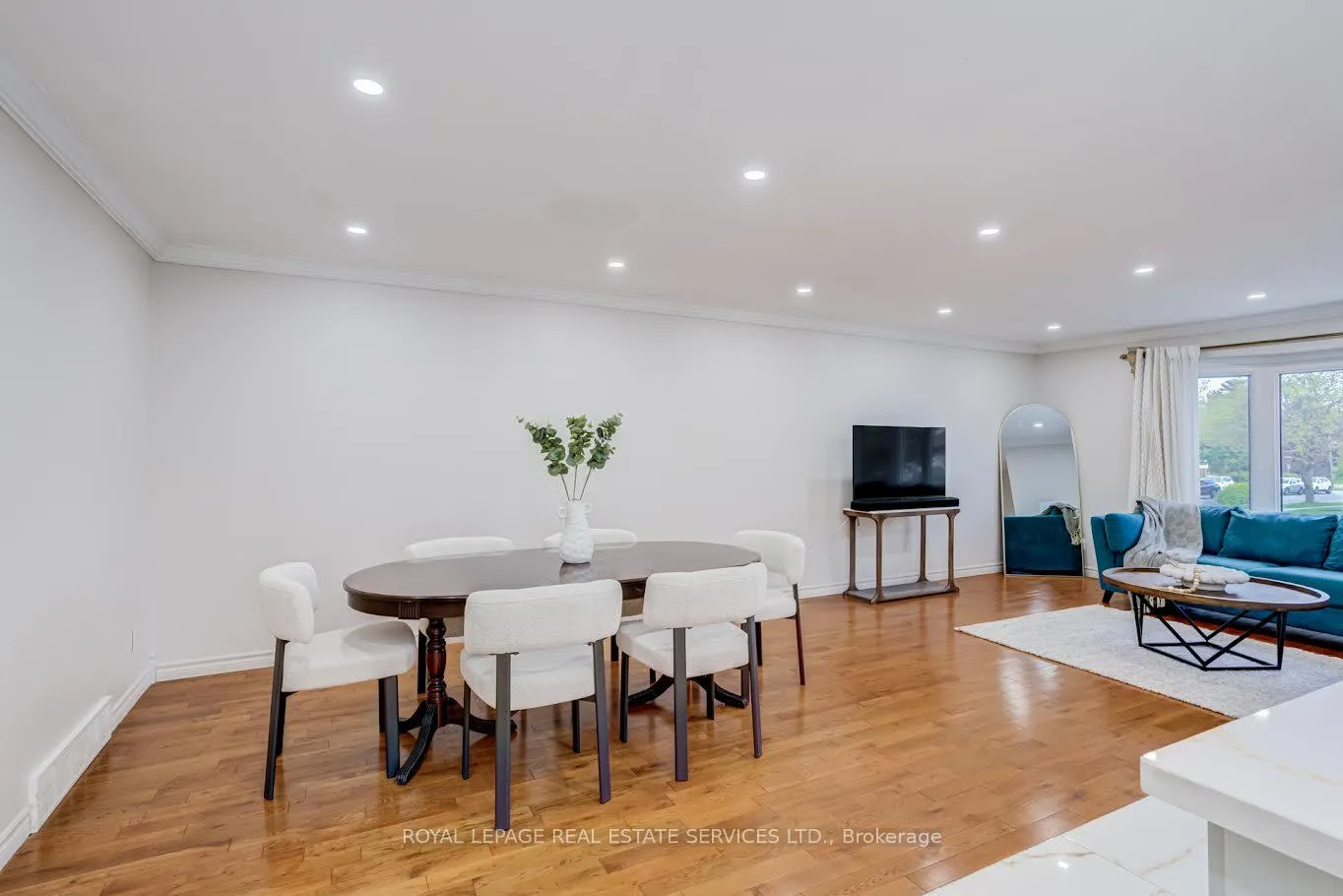 Photo 16 of 195 Cullum Court, Burlington, Bayview — HOMEH