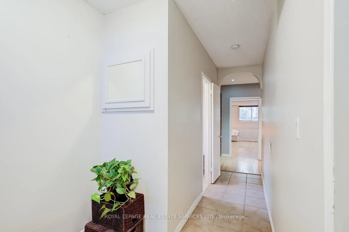 Photo 28 of 195 Cullum Court, Burlington, Bayview — HOMEH