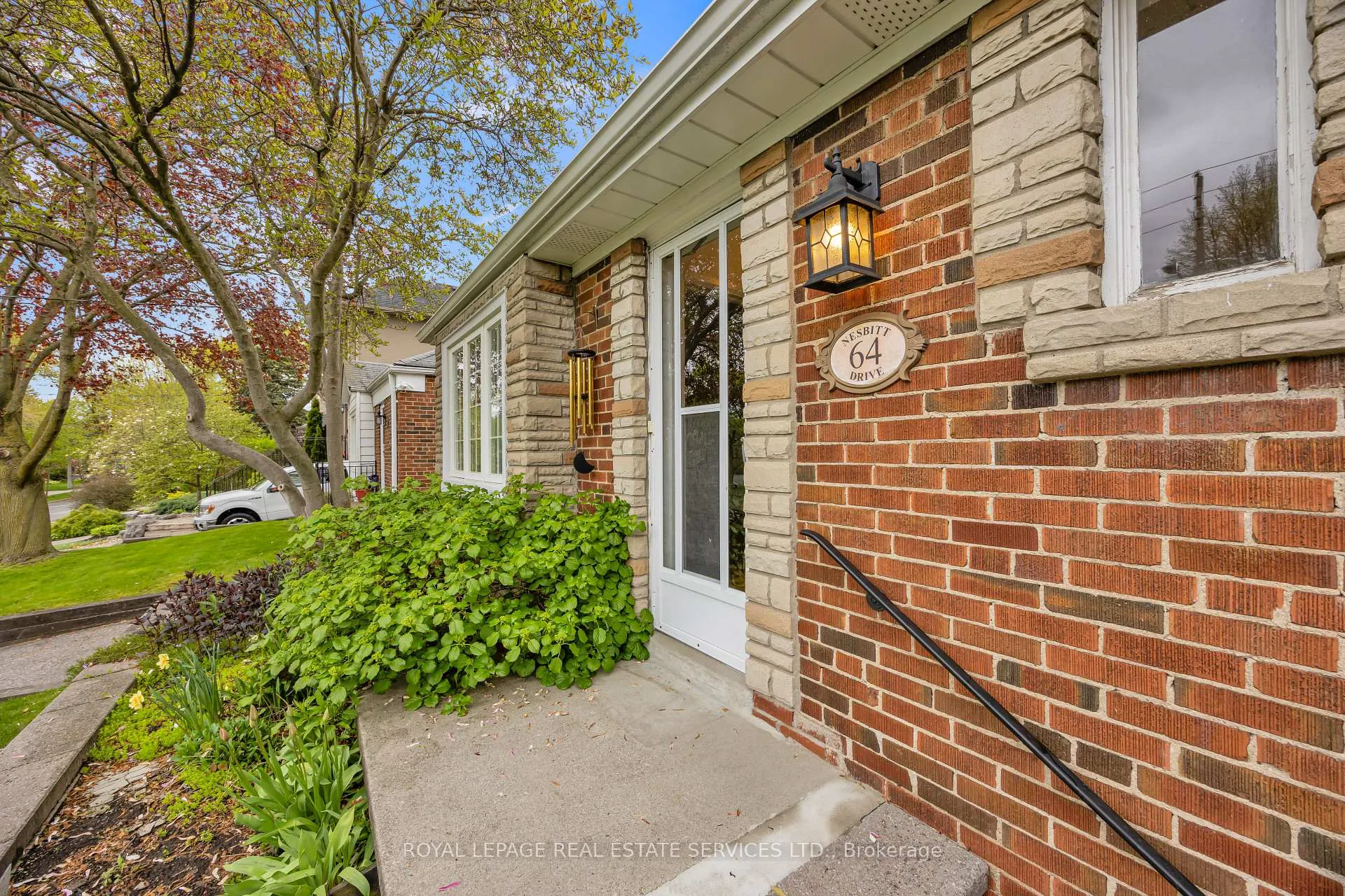 Photo 46 of 64 Nesbitt Drive, Toronto, Leaside — HOMEH