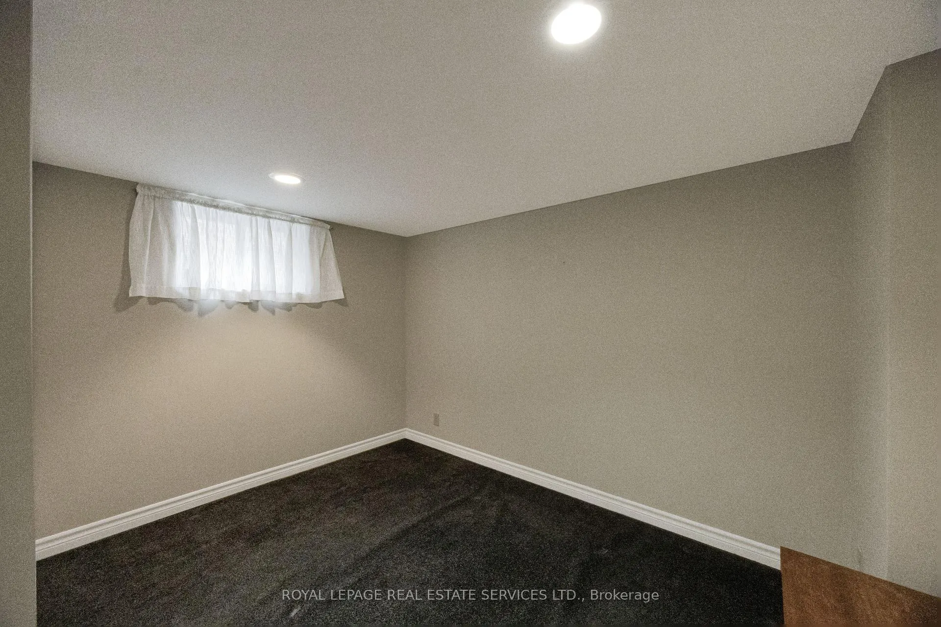 Photo 50 of 64 Nesbitt Drive, Toronto, Leaside — HOMEH