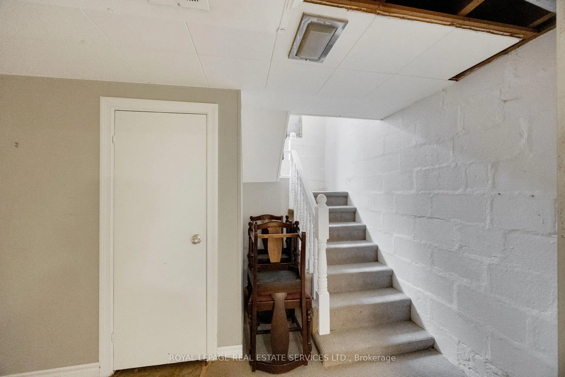 Photo 55 of 64 Nesbitt Drive, Toronto, Leaside — HOMEH