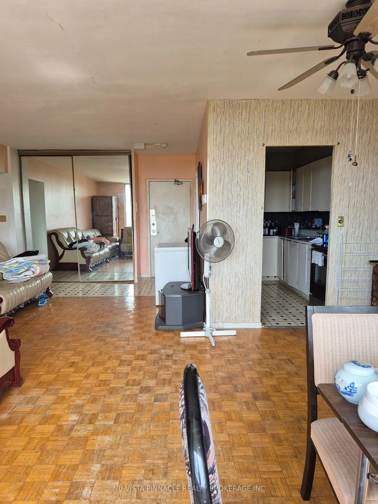 Photo 5 of Unit 612, 1 Massey Square, Toronto, Crescent Town — HOMEH