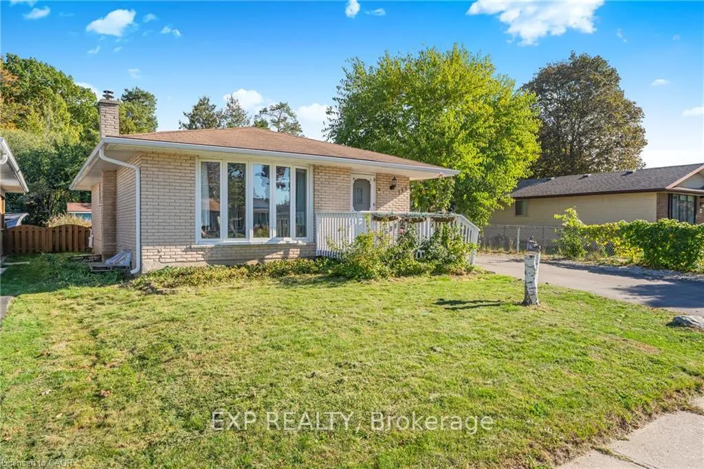 Photo 12 of 146 Appalachian Crescent, Kitchener — HOMEH