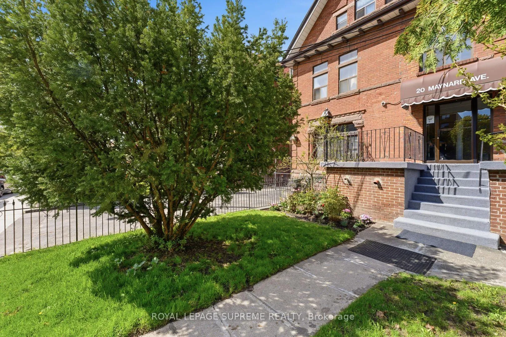 Photo 3 of 20 Maynard Avenue, Toronto, South Parkdale — HOMEH