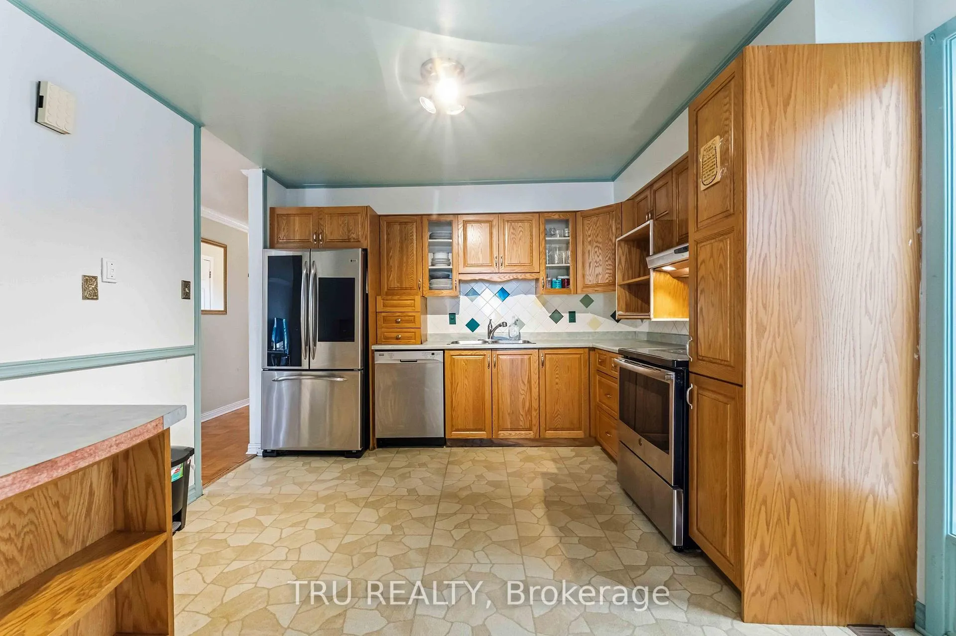 Photo 16 of 359 Burnt Ember Way, Ottawa, Chatelaine Village — HOMEH