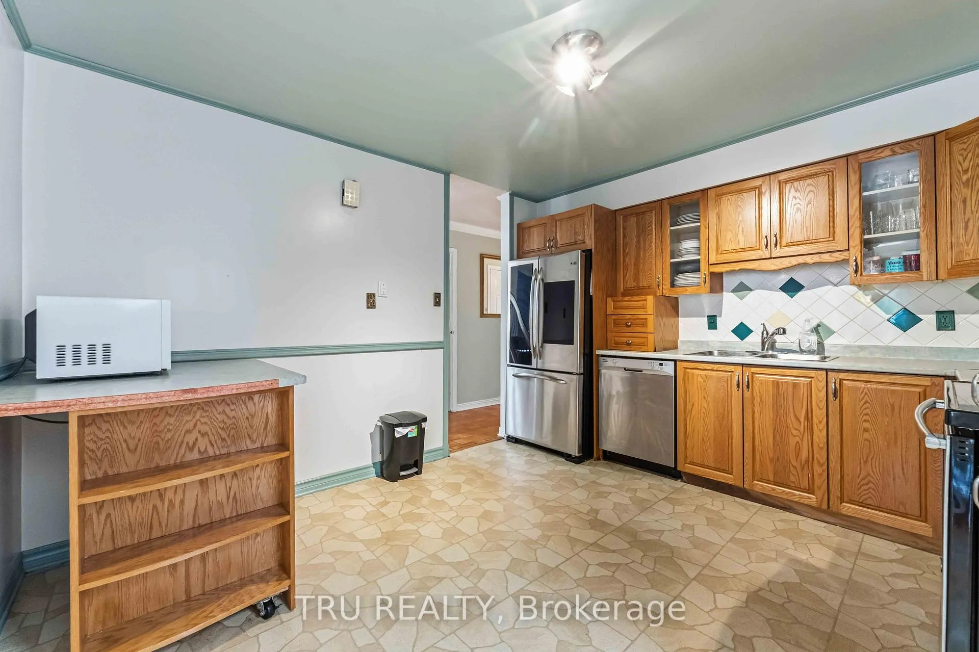 Photo 17 of 359 Burnt Ember Way, Ottawa, Chatelaine Village — HOMEH