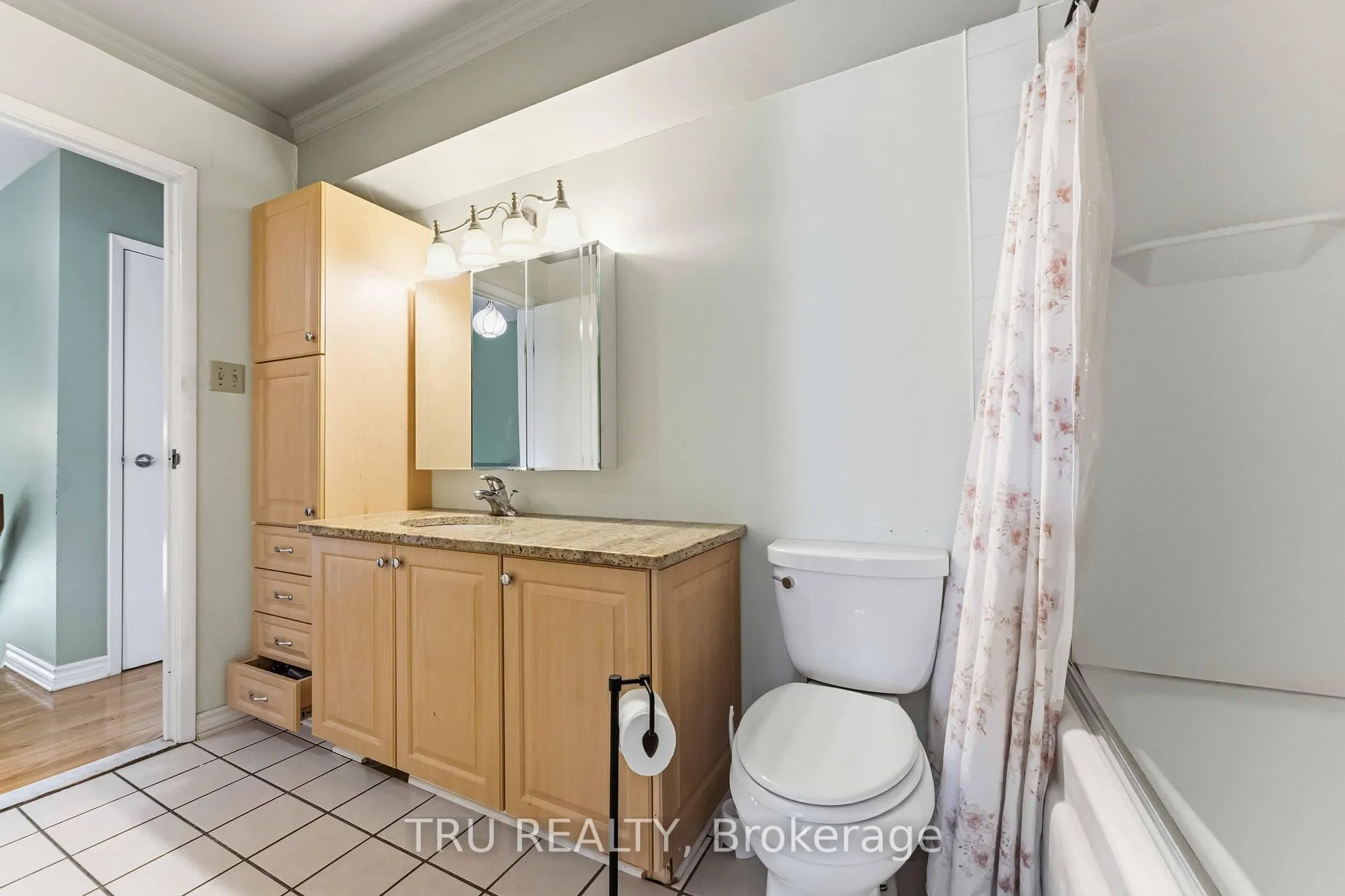 Photo 24 of 359 Burnt Ember Way, Ottawa, Chatelaine Village — HOMEH