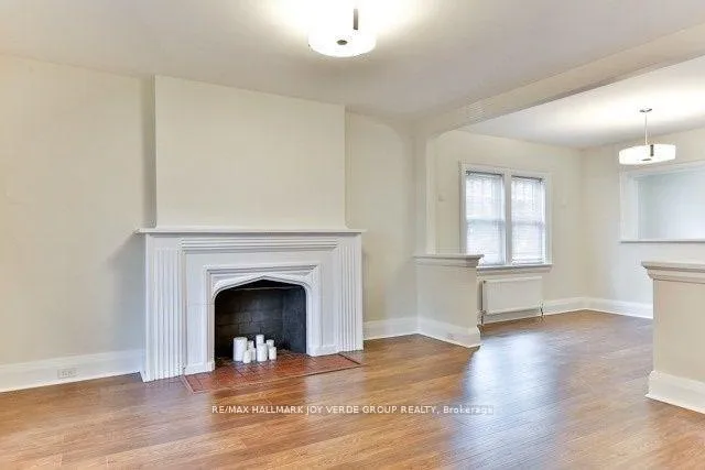 Photo 2 of 287 St Clair Avenue E, Toronto, Rosedale-Moore Park — HOMEH